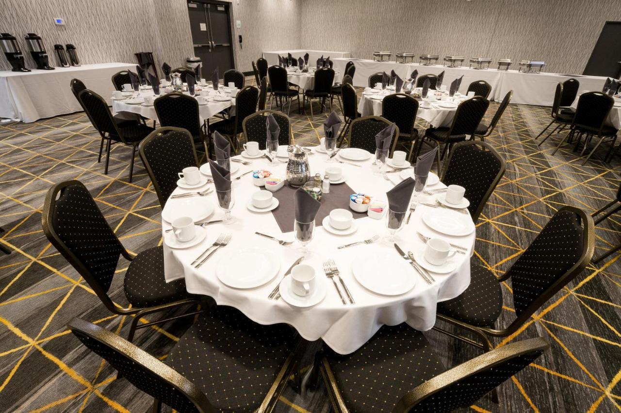 Holiday Inn - Kalamazoo West By Ihg Экстерьер фото